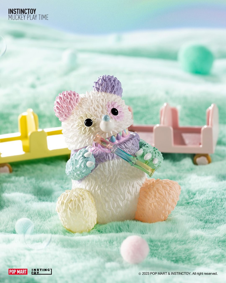 POP MART 10周年記念作品 Muckey GENERATIONS 蓄光 Muckey Generations