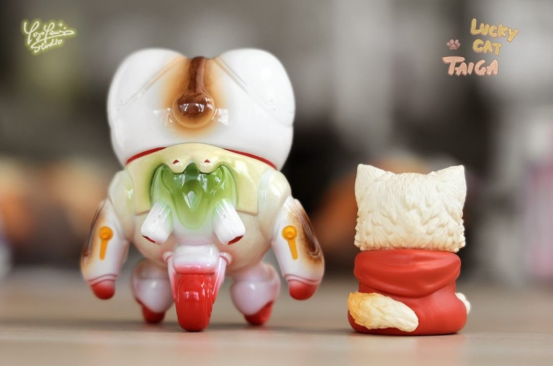 Taiga Baby Lucky Cat by Yoyo Yeung - myplasticheart