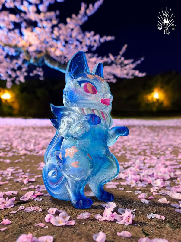 Sakura Roaring Phantom Fox by Genkosha