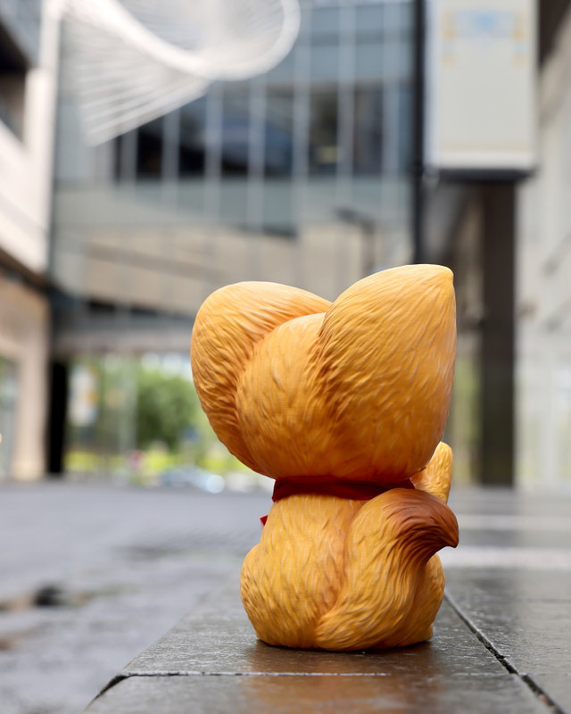 Waving Kenneth Original by Yoyo Yeung PRE-ORDER SHIPS Q4 2024