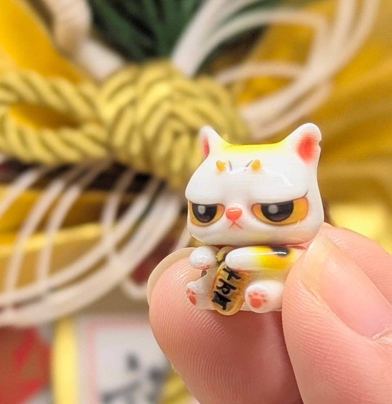 Micro Maneki Neko Mia by Shabon Lee PRE-ORDER SHIPS MAR 2025