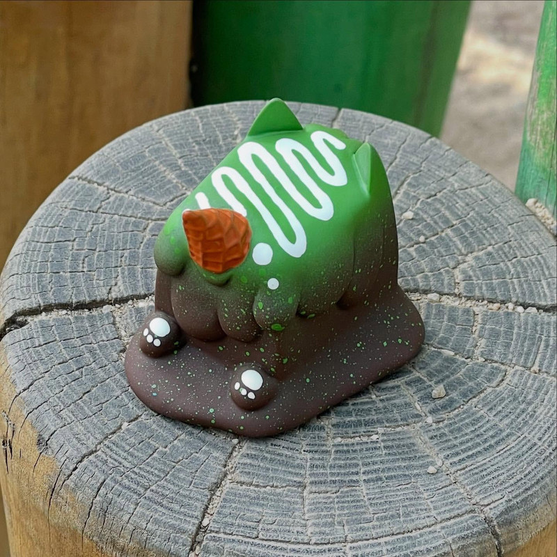 Matcha Chocolate Ice Cream Cat by Rato Kim