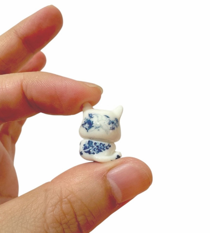 Micro Mia Manekineko Porcelain by Shabon Lee PRE-ORDER SHIPS Q4 2025