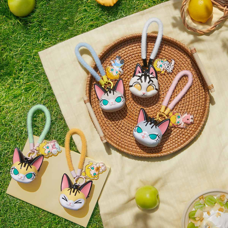 Baby Molly & Baby Tabby Pinch Pendant Blind Box