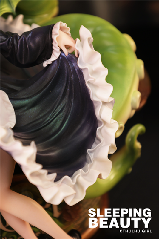 Sleeping Beauty Cthulhu Girl PRE-ORDER SHIPS Q3 2026