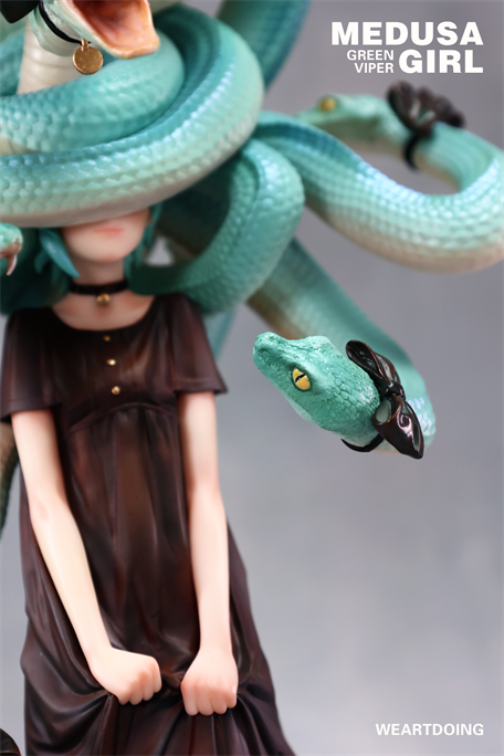 Medusa Girl Green Viper PRE-ORDER SHIPS Q4 2026