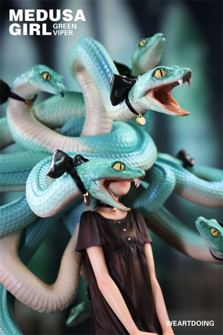 Medusa Girl Green Viper PRE-ORDER SHIPS Q4 2026