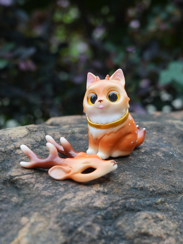 Spotted Deer Cat by Hotru PRE-ORDER SHIPS JUN 2026