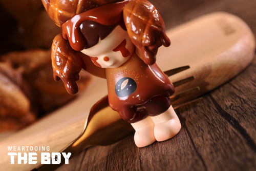 The Boy Pineapple Bun Caramel PRE-ORDER SHIPS Q3 2026