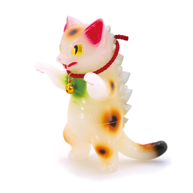 Negora Milky White Lucky Cat by Konatsu