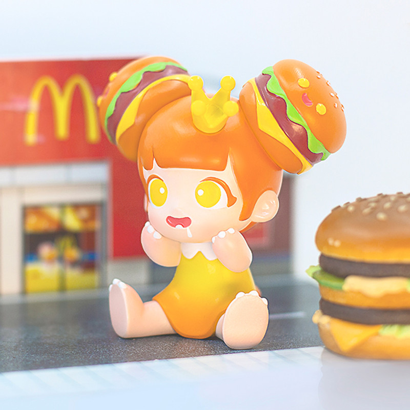 Yaya Burger Orange by Moe Double Studio PRE-ORDER SHIPS SEP 2020