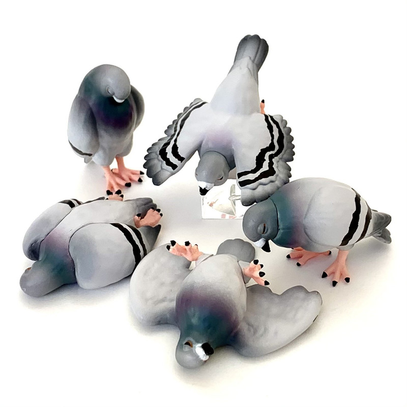 Sleepy Pigeon Capsule Toys