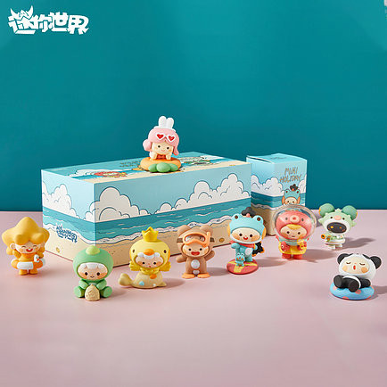 Mini Holiday Blind Box by Miniworld - myplasticheart