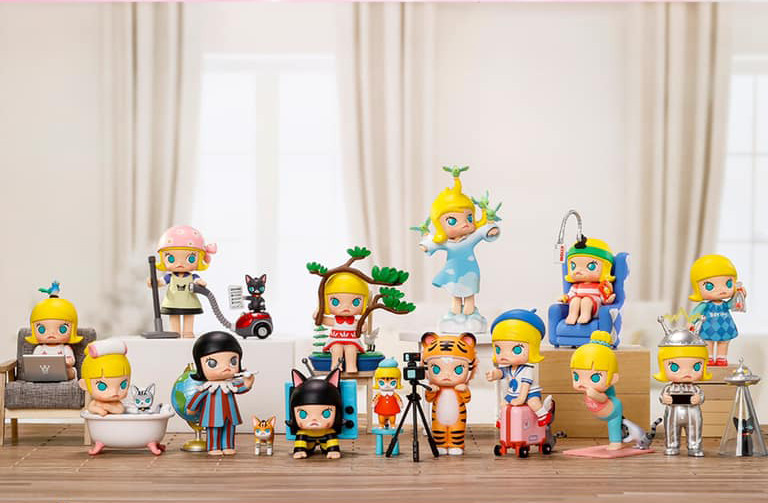 A Boring Day with Molly Series Blind Box - myplasticheart