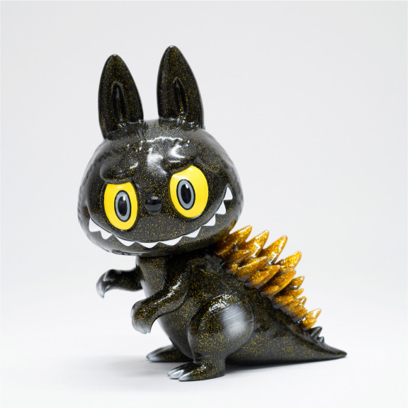 Gojimomo String by Kasing Lung - myplasticheart