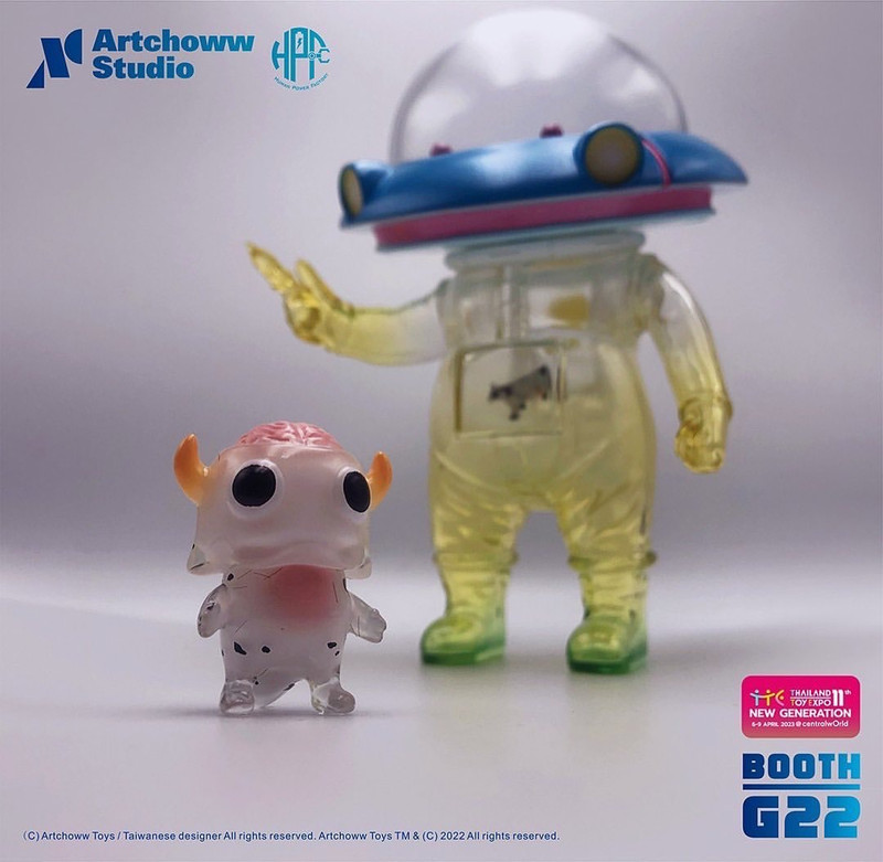 Special Combat Aircraft Cul of War (C.O.W.) Light Source Camouflage