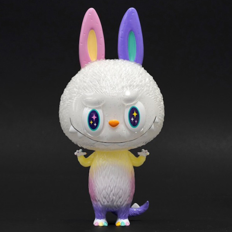 Zimomo Maia by Kasing Lung - myplasticheart
