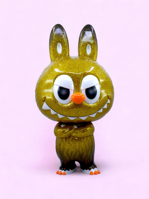 Cowawa Gold by Kasing Lung - myplasticheart