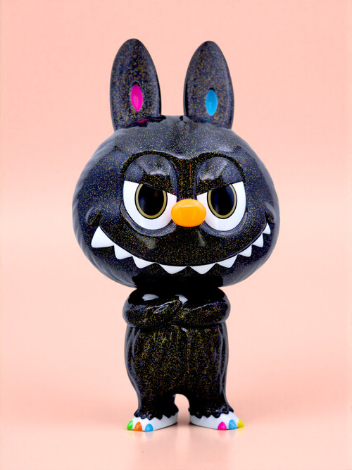 Cowawa Black Glitter by Kasing Lung - myplasticheart