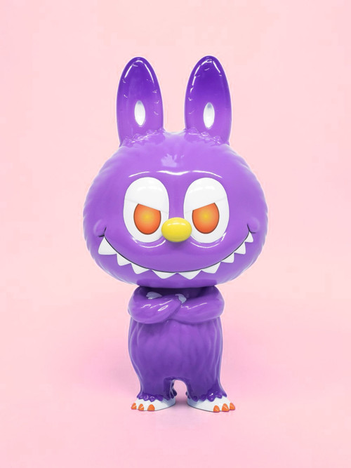 Cowawa Met by Kasing Lung - myplasticheart