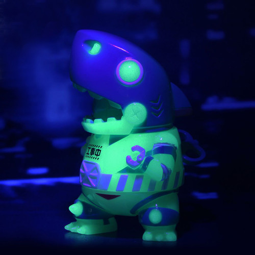 Mecha Shark Jr. Night Engineering by Momoco PRE-ORDER SHIPS LATE