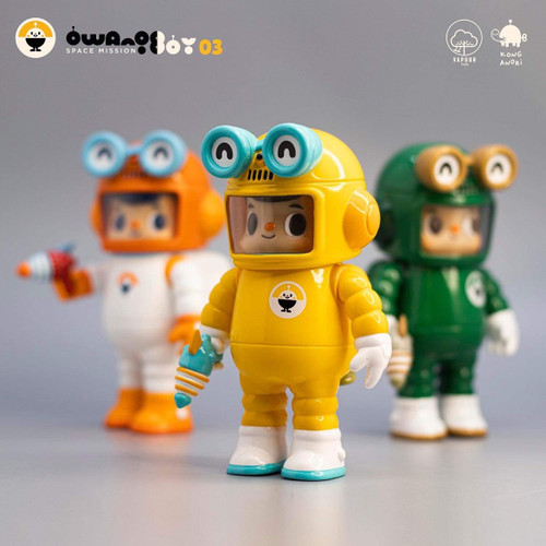 Owangeboy Space Mission 03 Yellow Traveler by Vapour Park X Kong Andri