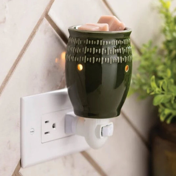 Green Etched Pluggable Fragrance Warmer