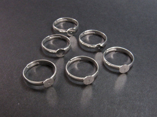 6 pcs Silver Tone Ring Blanks - 17mm diameter and 6mm glue pad - fits size 7 or larger - adjustable ring