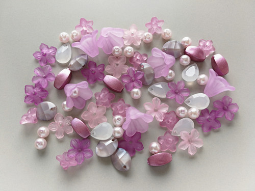 70 pcs Acrylic Flower Beads - Berry Frost Mix - Assorted Sizes and Finishes