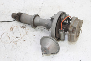 GM 1111148 1970 Pontiac GTO Grand Prix Points Ignition Distributor Original OEM