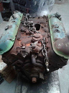 GM 14015445 Big Block Chevy 454 2 Bolt Main Oval Port 14092360 Cylinder Heads