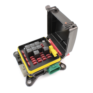 EATON 31S-002-0 Bussmann Series ssVEC Power Distribution Module 200A