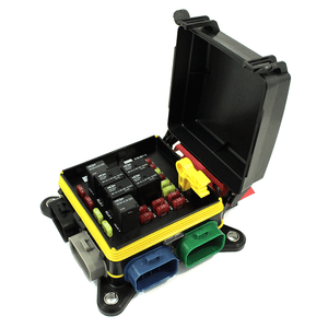 EATON's Bussmann Series 31S-001-0 ssVEC Power Distribution Module, 200A