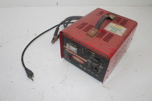 Powermaster 1005 Battery Charger 12 / 16 Volt 25 Amps