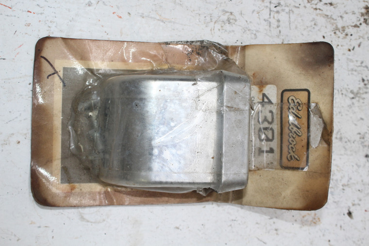 Edelbrock 4301 Polished Aluminum Elite Series Side Valve Cover Breather