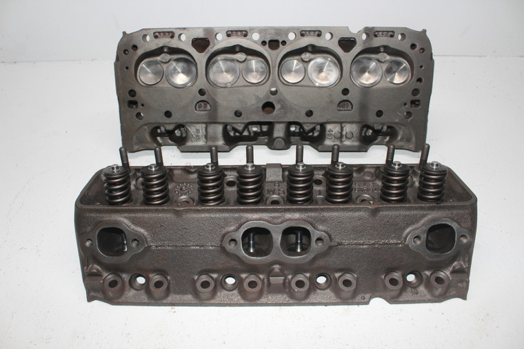 GM 3782461 Small Block Chevy Cast Iron Cylinder Heads C-9-3 B-25-3