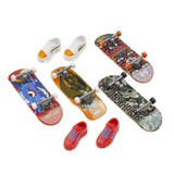 Κουτί με 4 πατίνια και παπούτσια Tony Hawk Finger - Hot Wheels HGT84 (CDMATHPB18-el)