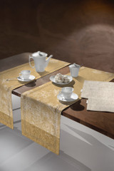 Τραβέρσα 2034 Curry Laser Cut 40x160 (VAM4978-el)