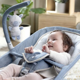 INGENUITY Ξαπλώστρα Happy belly - Chambray, Σταθερή ή κουνιστή θέση, Εξαιρετικά συμπαγές πτυσσόμενο με παρεχόμενη τσάντα αποθήκευσης (CDING74451168541-el)