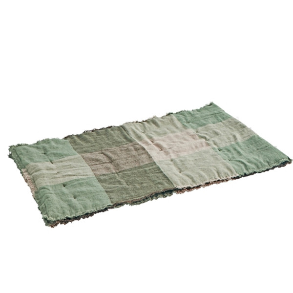 Madam Stoltz Hand Tucked Bed Runner Green