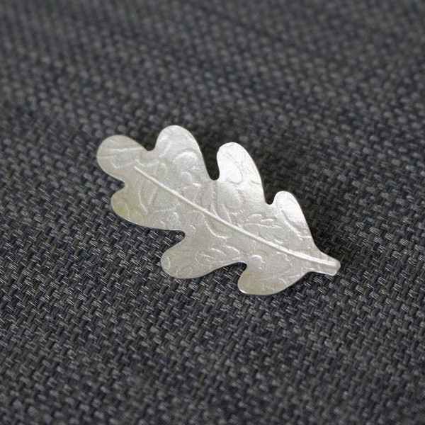 Joanne Tinley Jewellery Small Oak Brooch
