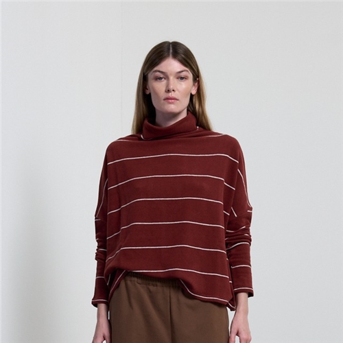 Neirami Turtleneck sweater - Red Rust & White