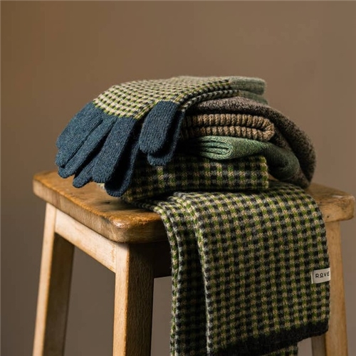 Rove Small Check Gloves - Green