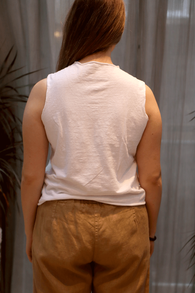 Cut Loose Seamed Shell - White