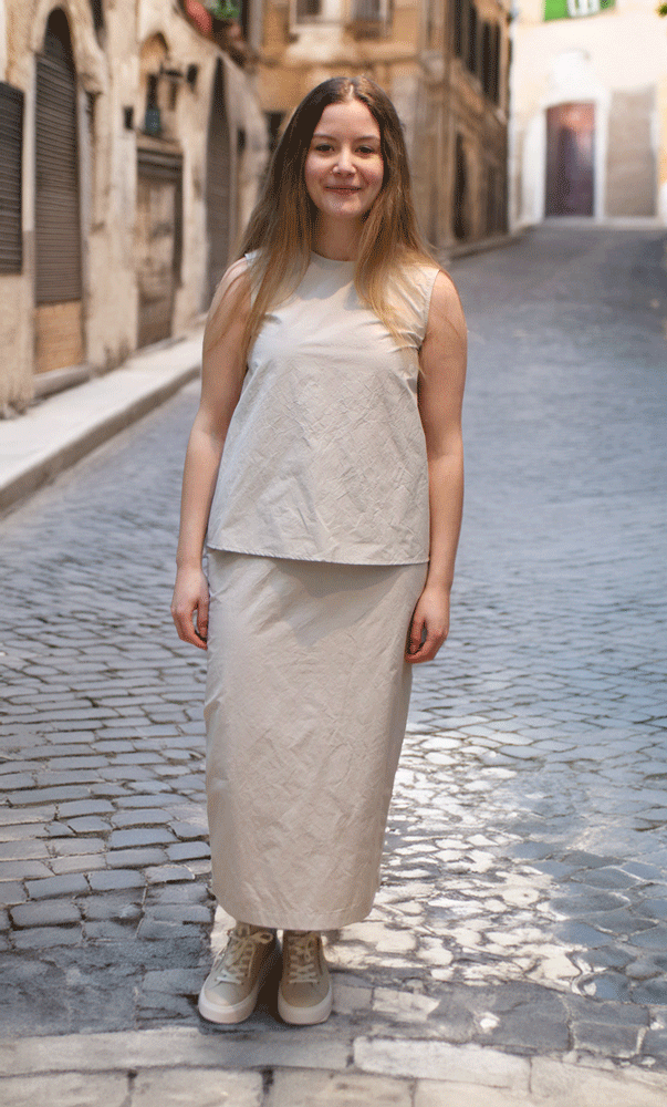 Neirami Sleeveless Square Neck Top - Shell