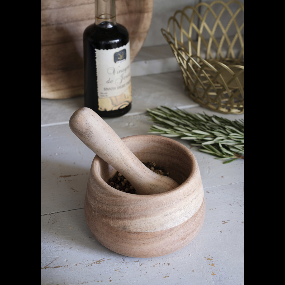 Madam Stoltz Wooden Mortar Set