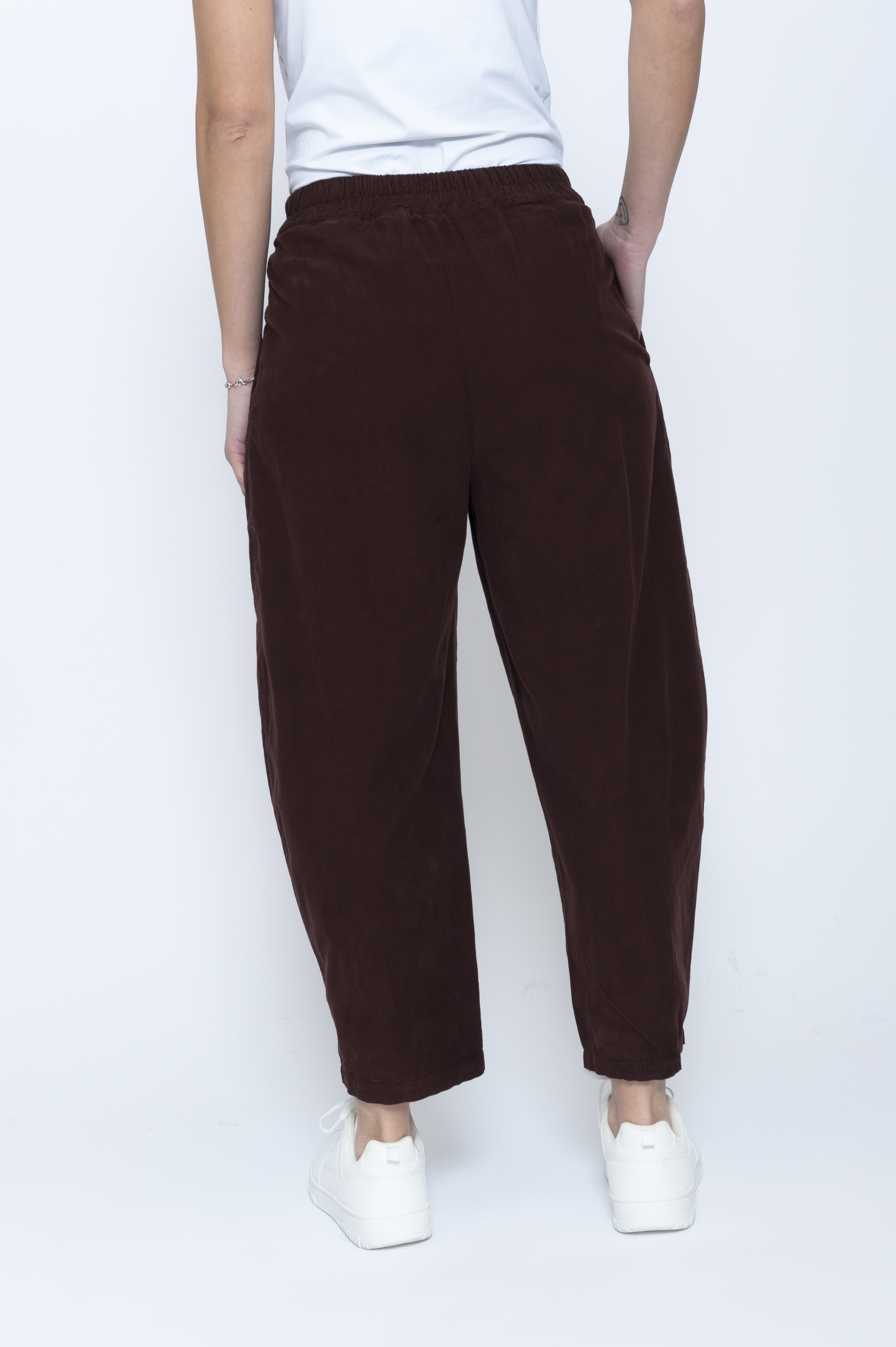 Blueberry Italia Needlecord Tulip shaped Trousers Moro Brown