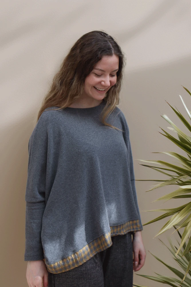 Mama B  Bamboo Jumper - plain with Check Trim