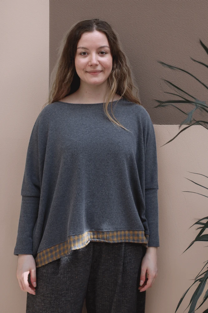 Mama B  Bamboo Jumper - plain with Check Trim