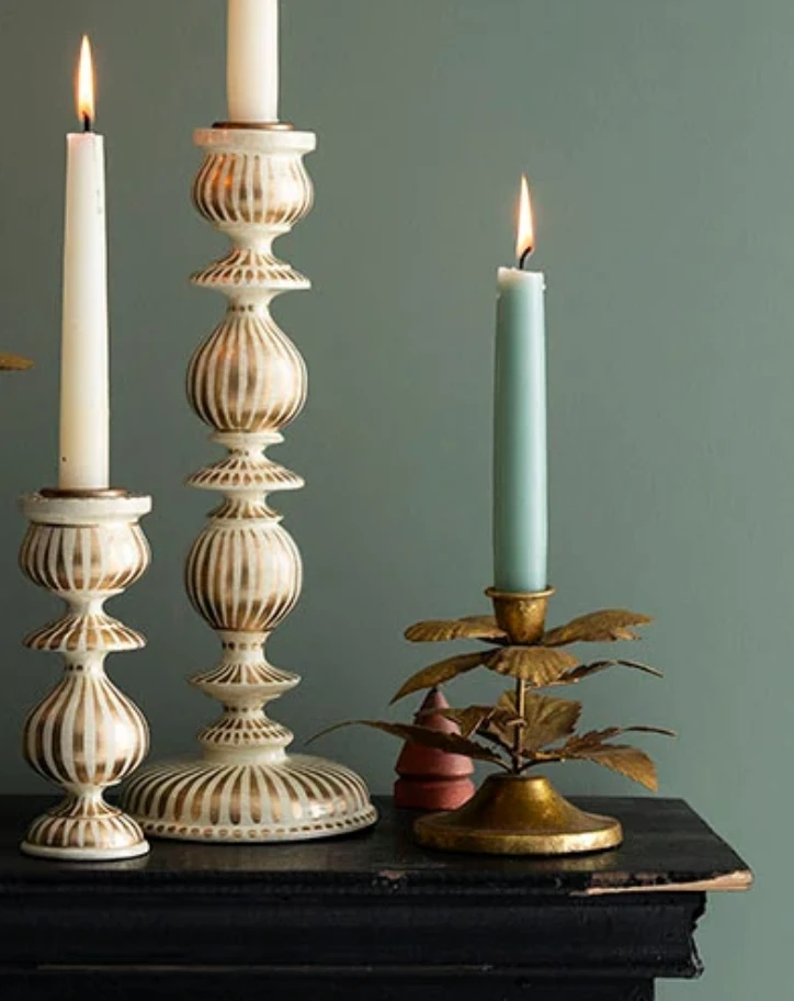 Bungalow Winter Rose Golden Candle Holder